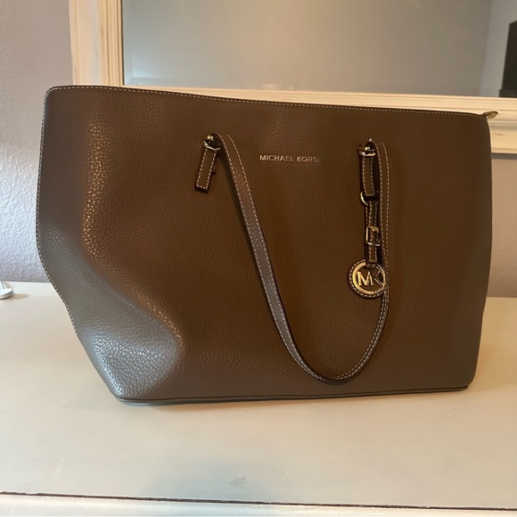 Michael Kors Shoulder Bag Large Brown/Tan - Picture 2 of 16